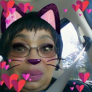 Meet your Posher, Shirlette